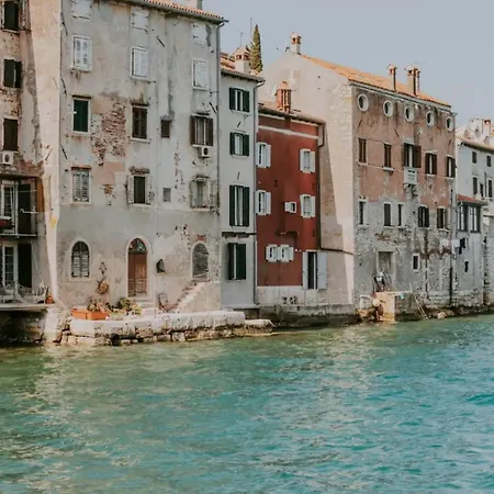 Luxury Seafront Palazzo